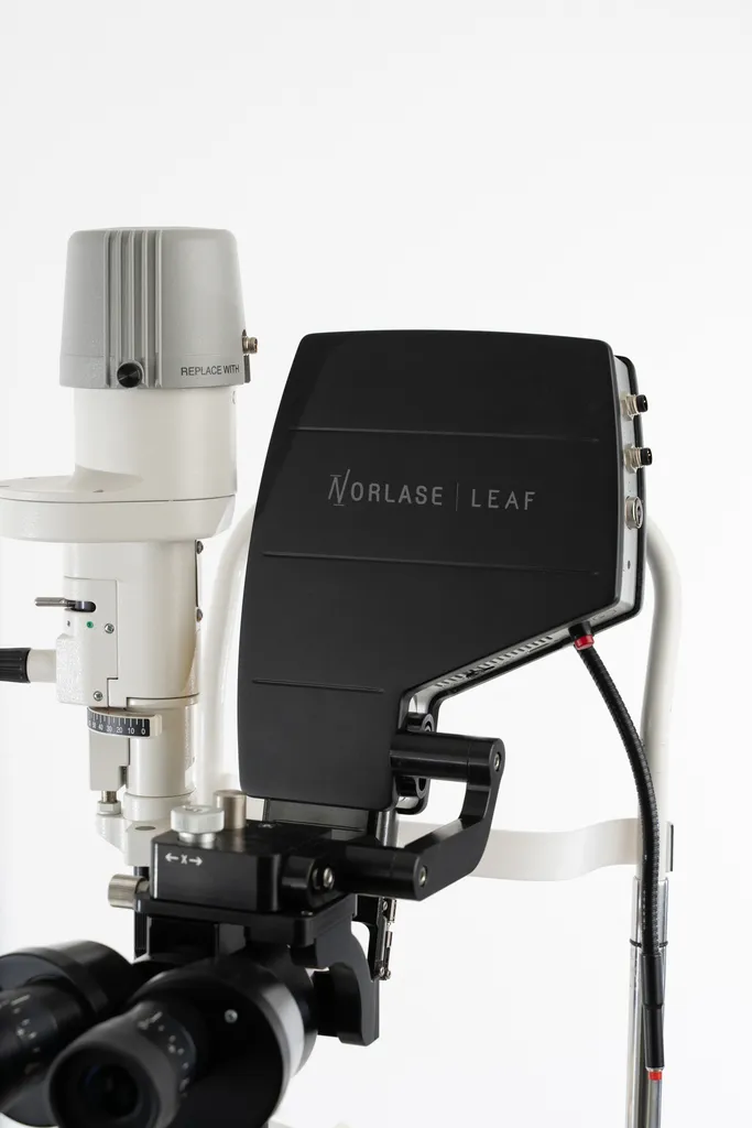 Купити Фотокоагулятор лазерний офтальмологічний Norlase LEAF Україна